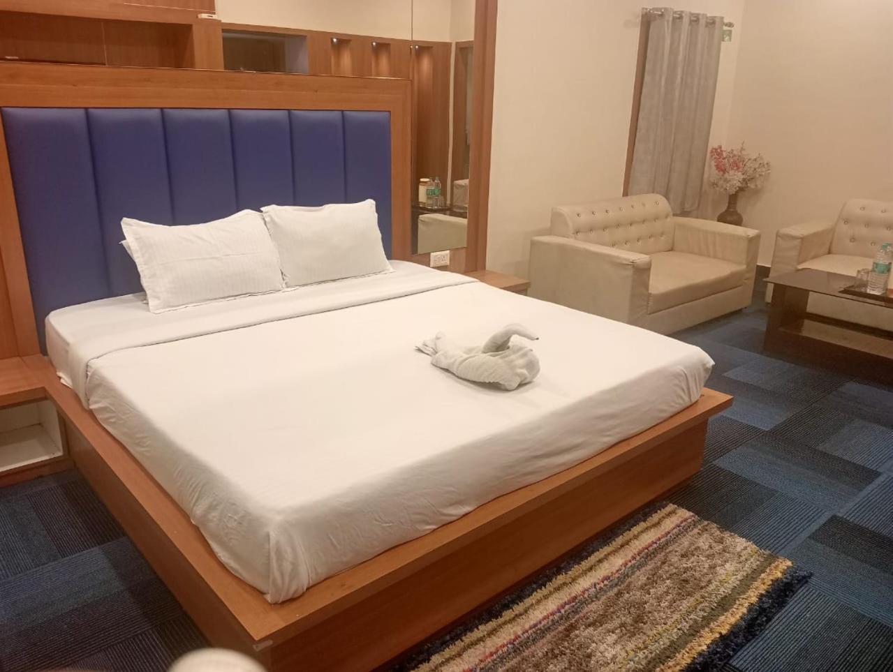 The Prestige Hotel & Convention Panposh Dış mekan fotoğraf
